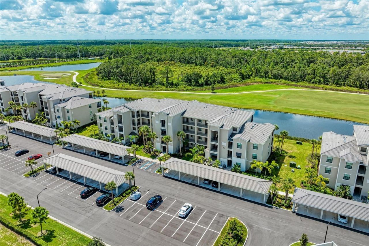 18008 Gawthrop Drive, Unit 302, Bradenton, FL 34211 Photo
