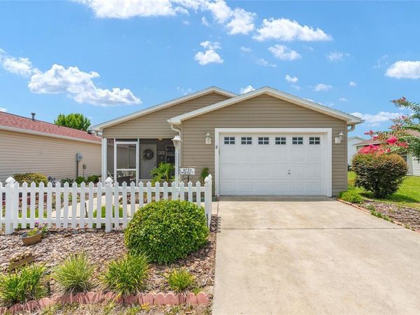 2734 MONCAYO AVENUE , THE VILLAGES, FL 32162