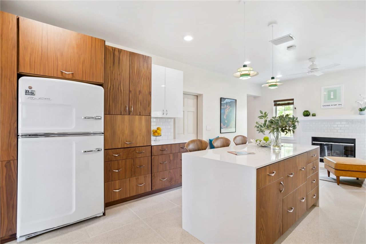 2217 Brevard Road Ne, Saint Petersburg, FL 33704 Photo