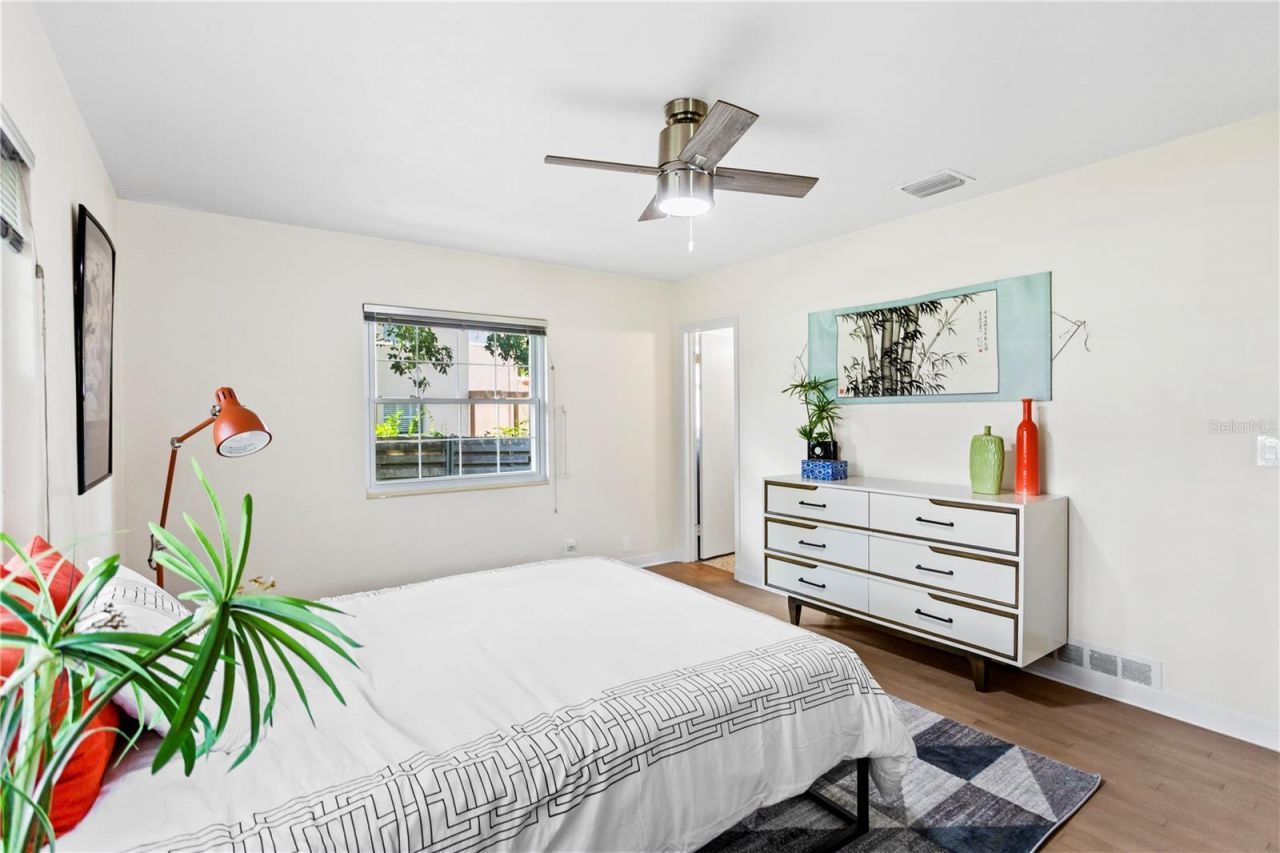 2217 Brevard Road Ne, Saint Petersburg, FL 33704 Photo