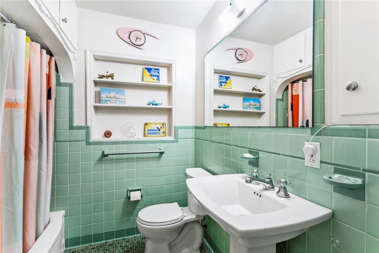 2217 Brevard Road Ne, Saint Petersburg, FL 33704 Photo
