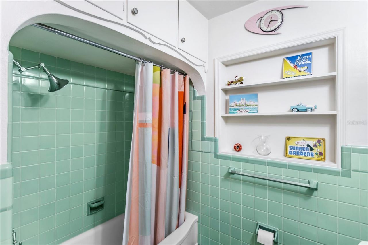 2217 Brevard Road Ne, Saint Petersburg, FL 33704 Photo