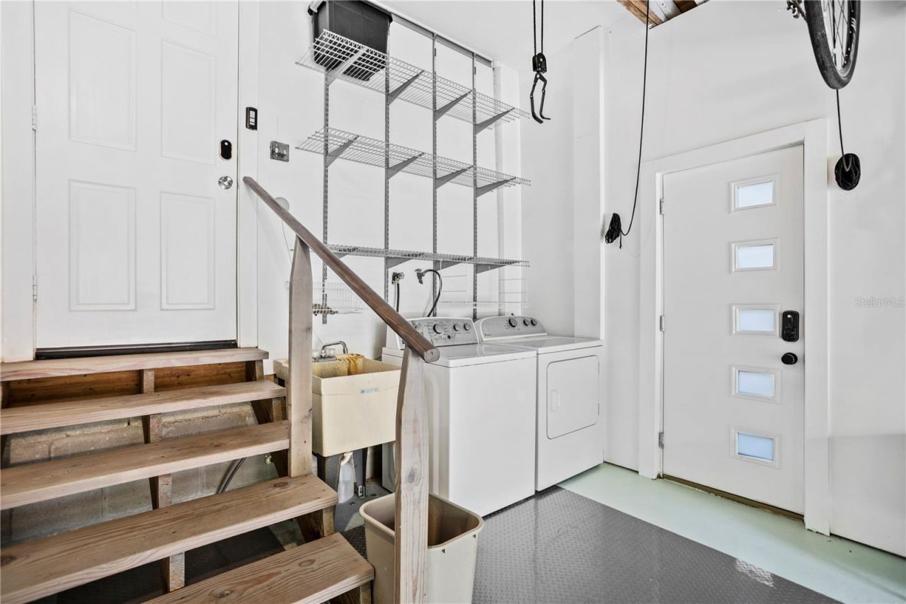 2217 Brevard Road Ne, Saint Petersburg, FL 33704 Photo