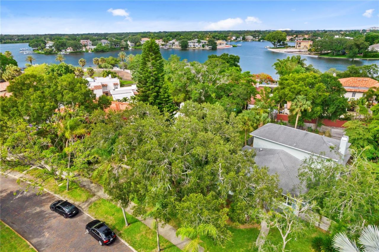 2217 Brevard Road Ne, Saint Petersburg, FL 33704 Photo