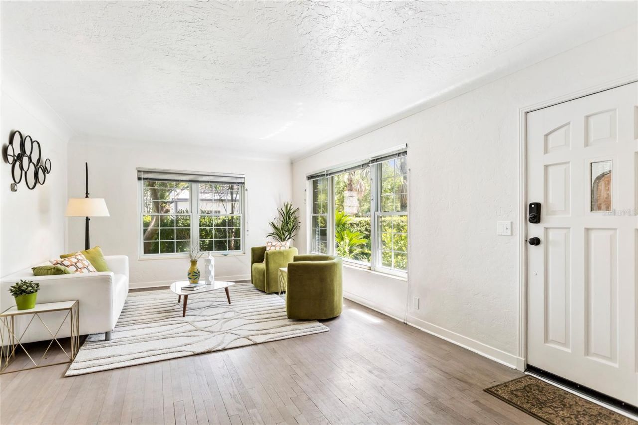 2217 Brevard Road Ne, Saint Petersburg, FL 33704 Photo