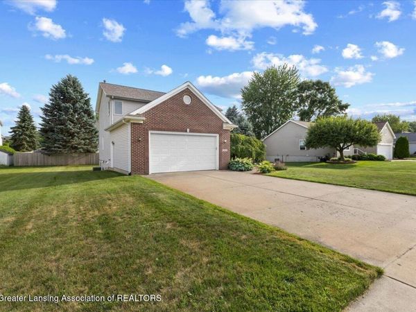 2258 Tiffany Lane, Holt, MI 48842