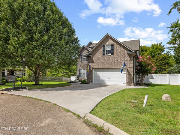 2919 Timber Green Lane, Knoxville, TN 37921