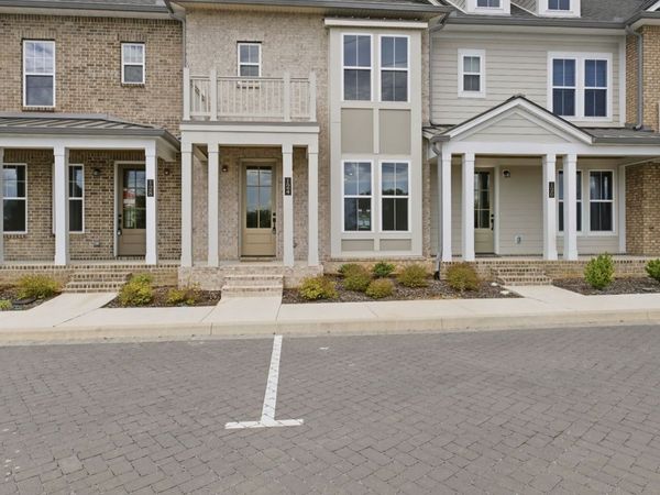 124 Nearwater Pl, Unit 5, Hendersonville, TN 37075