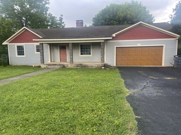 200 Chambers St , McMinnville, TN 37110