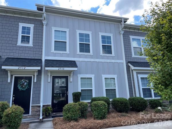 2510 Gallery Drive , Denver, NC 28037