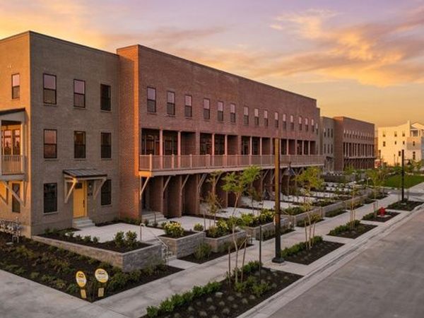5400 W CENTER FIELD DR S, Unit 104, South Jordan, UT 84009