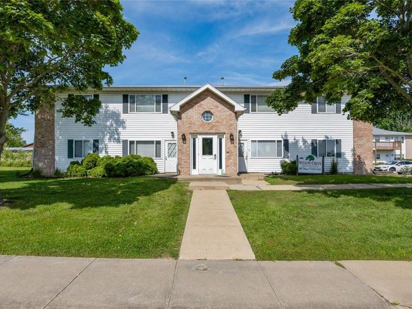 145 Sugar Creek Lane , North Liberty, IA 52317