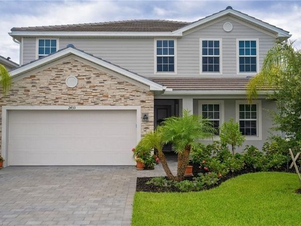 2433 Avocado LN , NAPLES, FL 34120