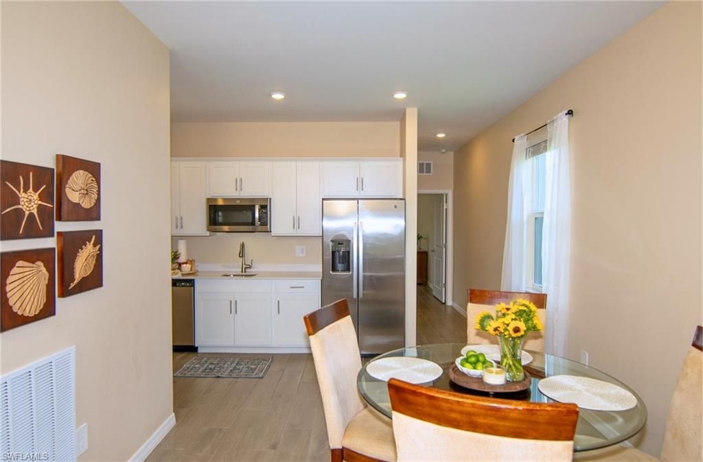 2433 Avocado Ln , Naples, FL 34120 Photo