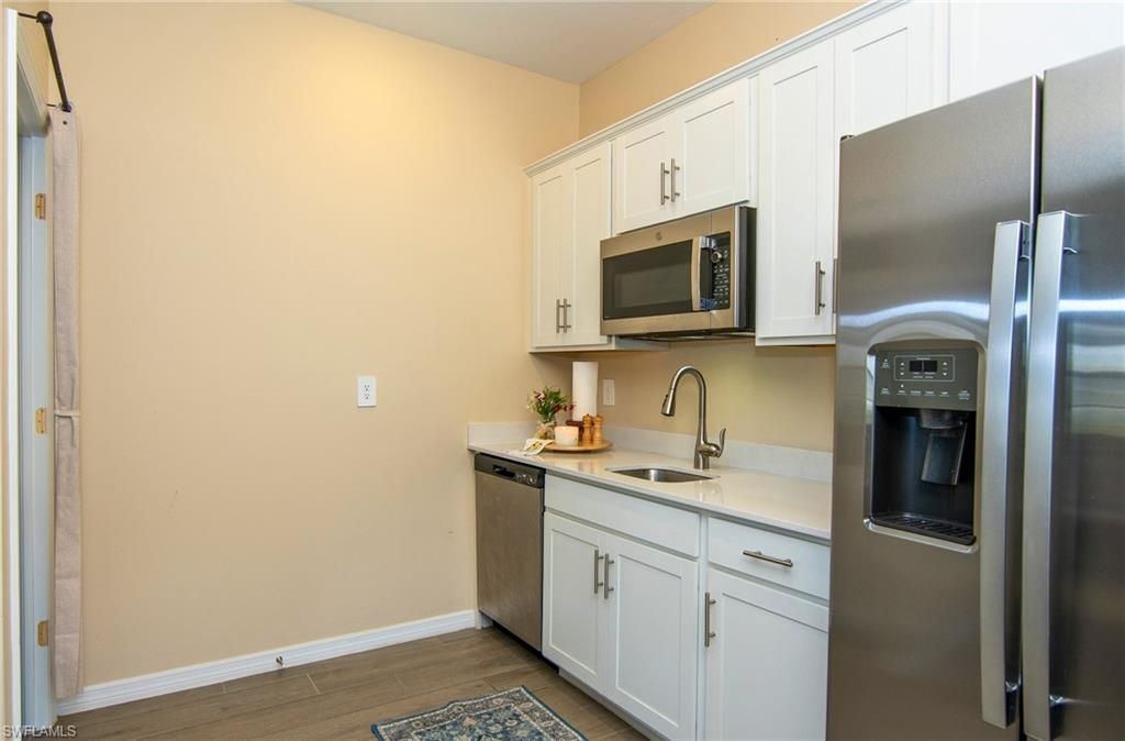 2433 Avocado Ln , Naples, FL 34120 Photo