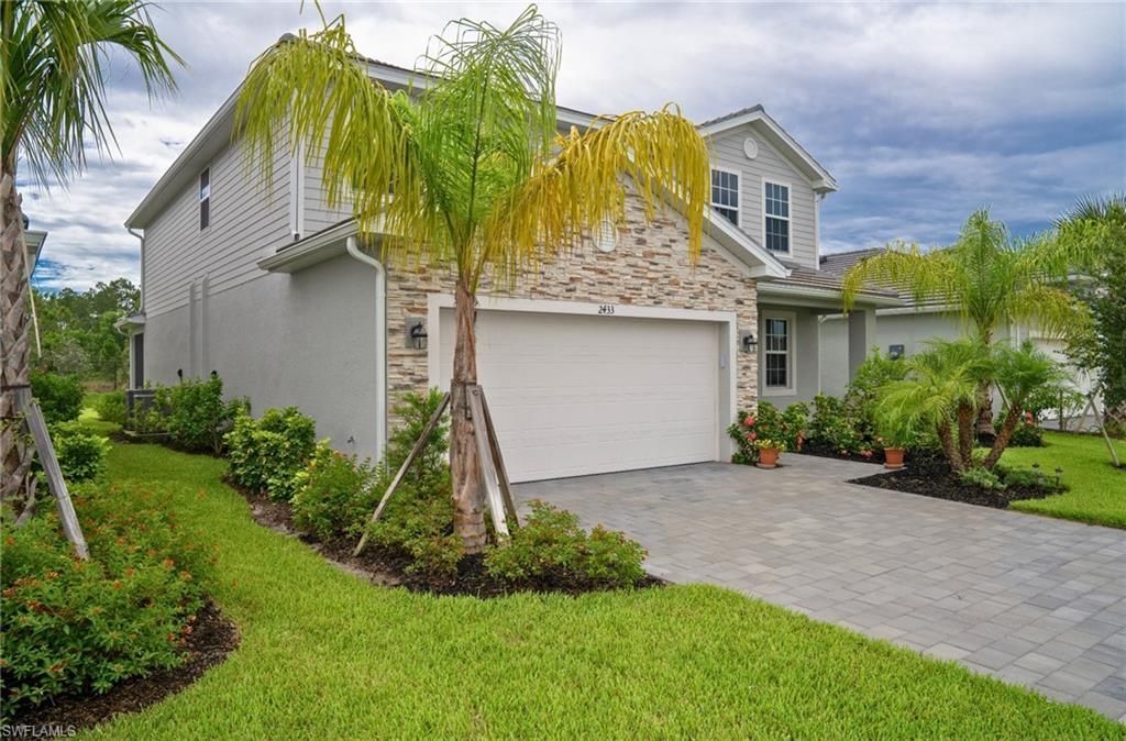 2433 Avocado Ln , Naples, FL 34120 Photo