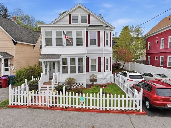 38 Third Ave, Lowell, MA 01854