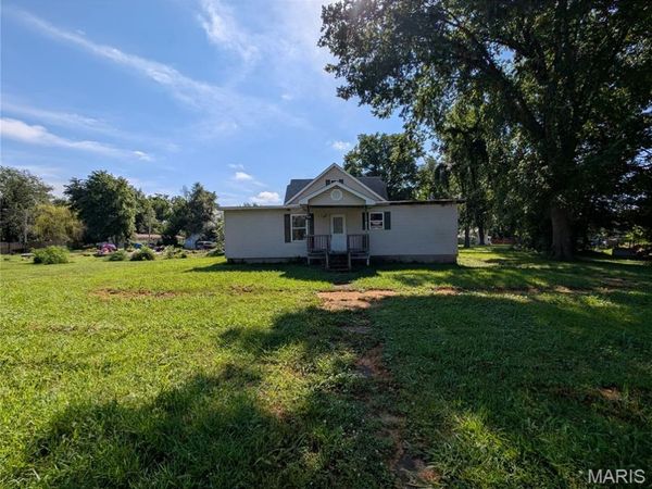 405 Academy Street, Pocahontas, IL 62275
