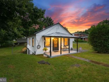 601 GRUBERT AVENUE, STAUNTON, VA 24401