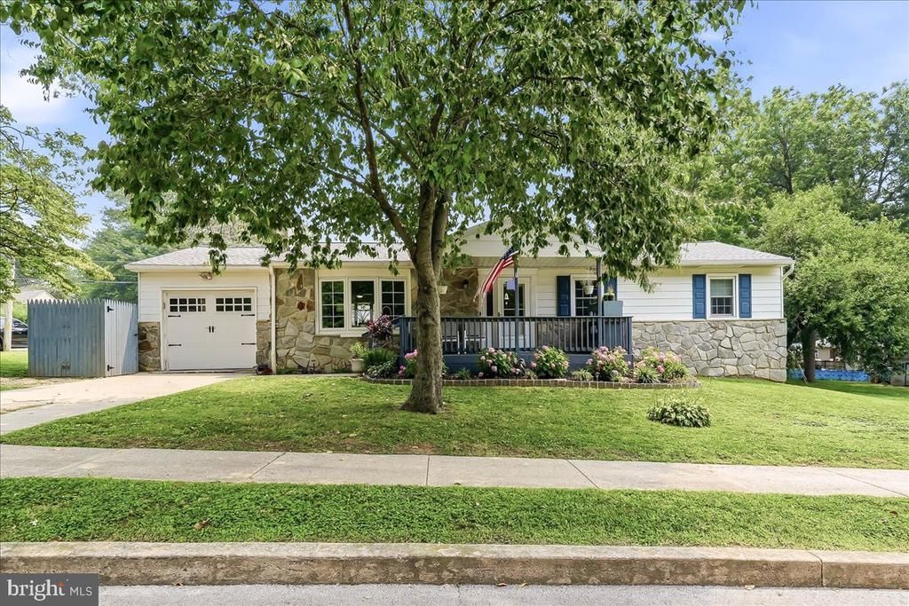 301 DELAWARE AVENUE, OXFORD, PA 19363