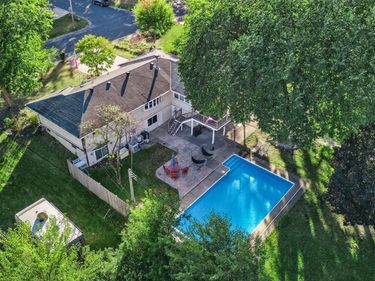 8710 60th Avenue N, New Hope, MN 55428