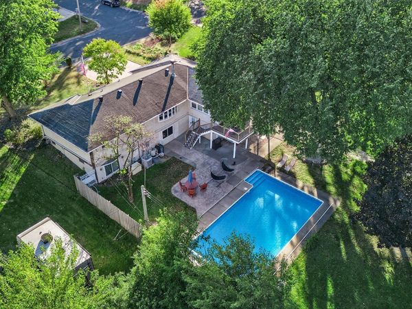8710 60th Avenue N, New Hope, MN 55428