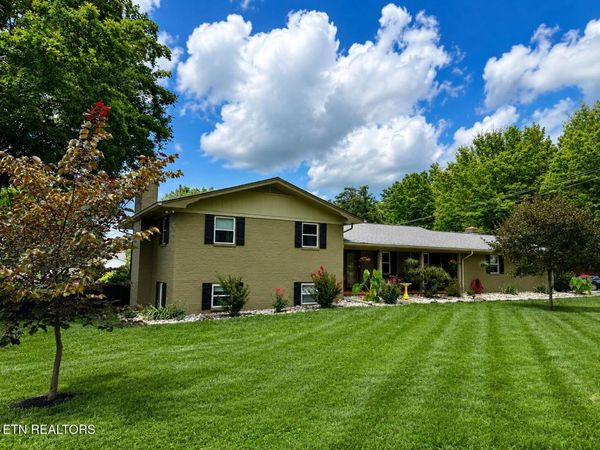 418 Belle Meade Drive, Maryville, TN 37803
