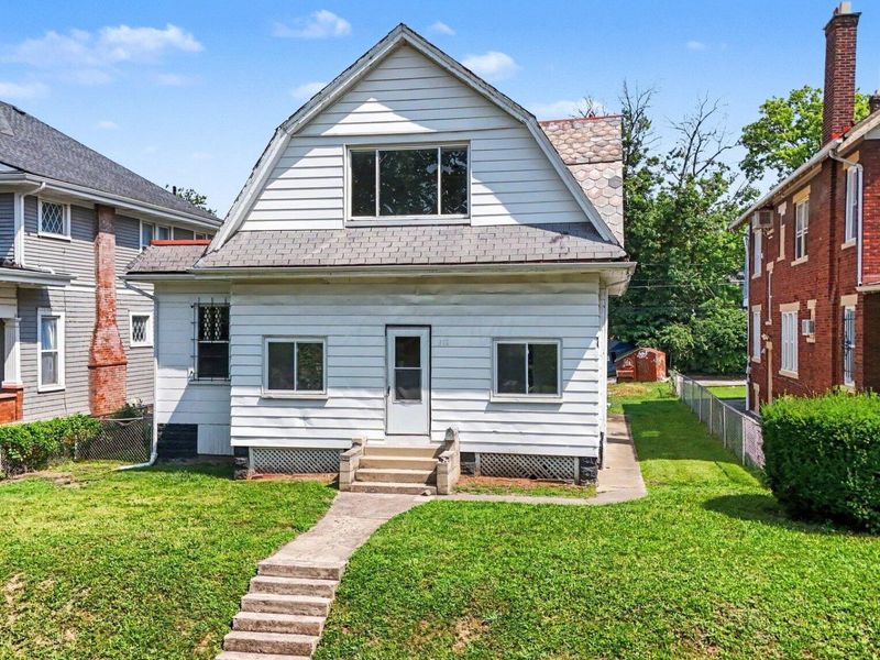 312 E 16th Avenue, Columbus, OH 43201 Photo 1