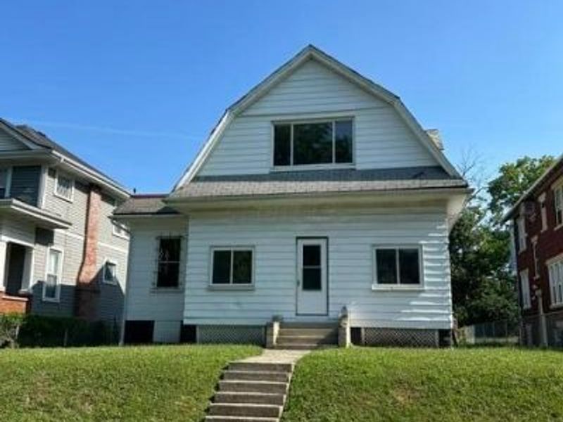 312 E 16th Avenue, Columbus, OH 43201 Photo 2