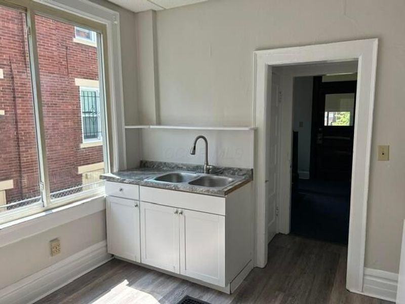 312 E 16th Avenue, Columbus, OH 43201 Photo 4