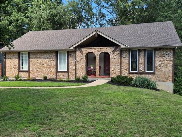 12315 W 100th Place, Lenexa, KS 66215