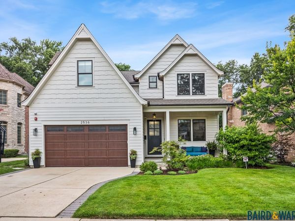 2536 Oak Avenue , Northbrook, IL 60062