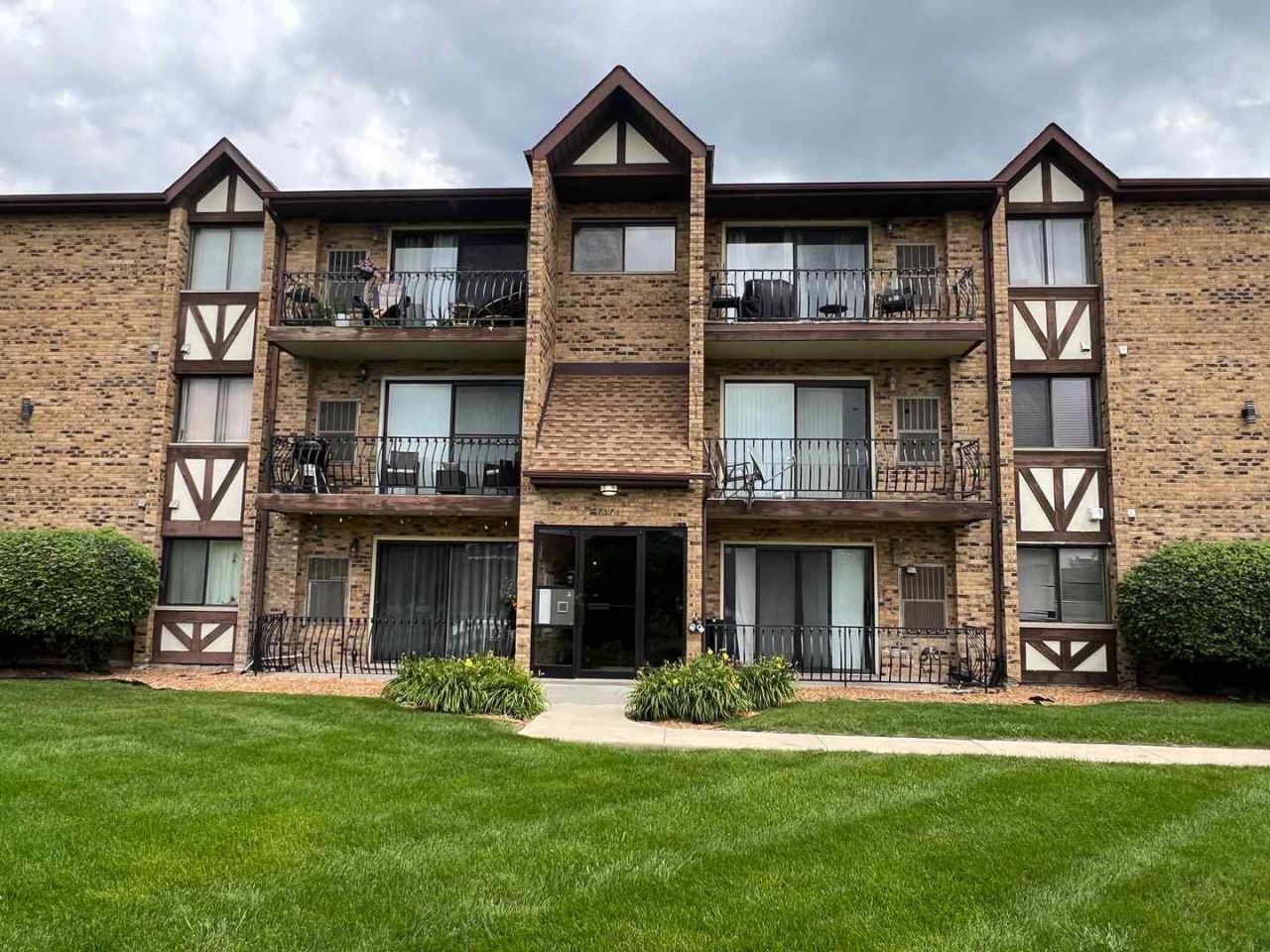 7171 175th Street , Tinley Park, IL 60477