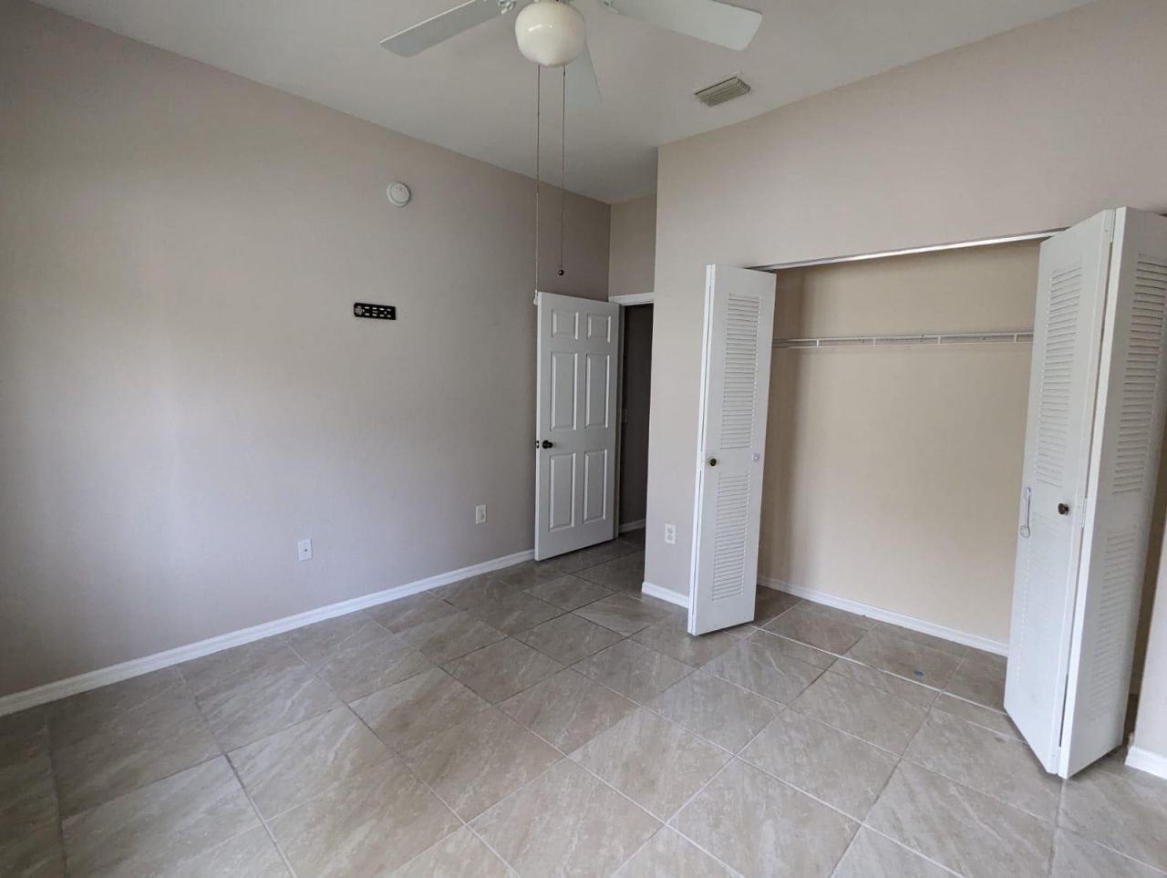 260 Crestwood Circle, Unit 106, Royal Palm Beach, FL 33411 Photo