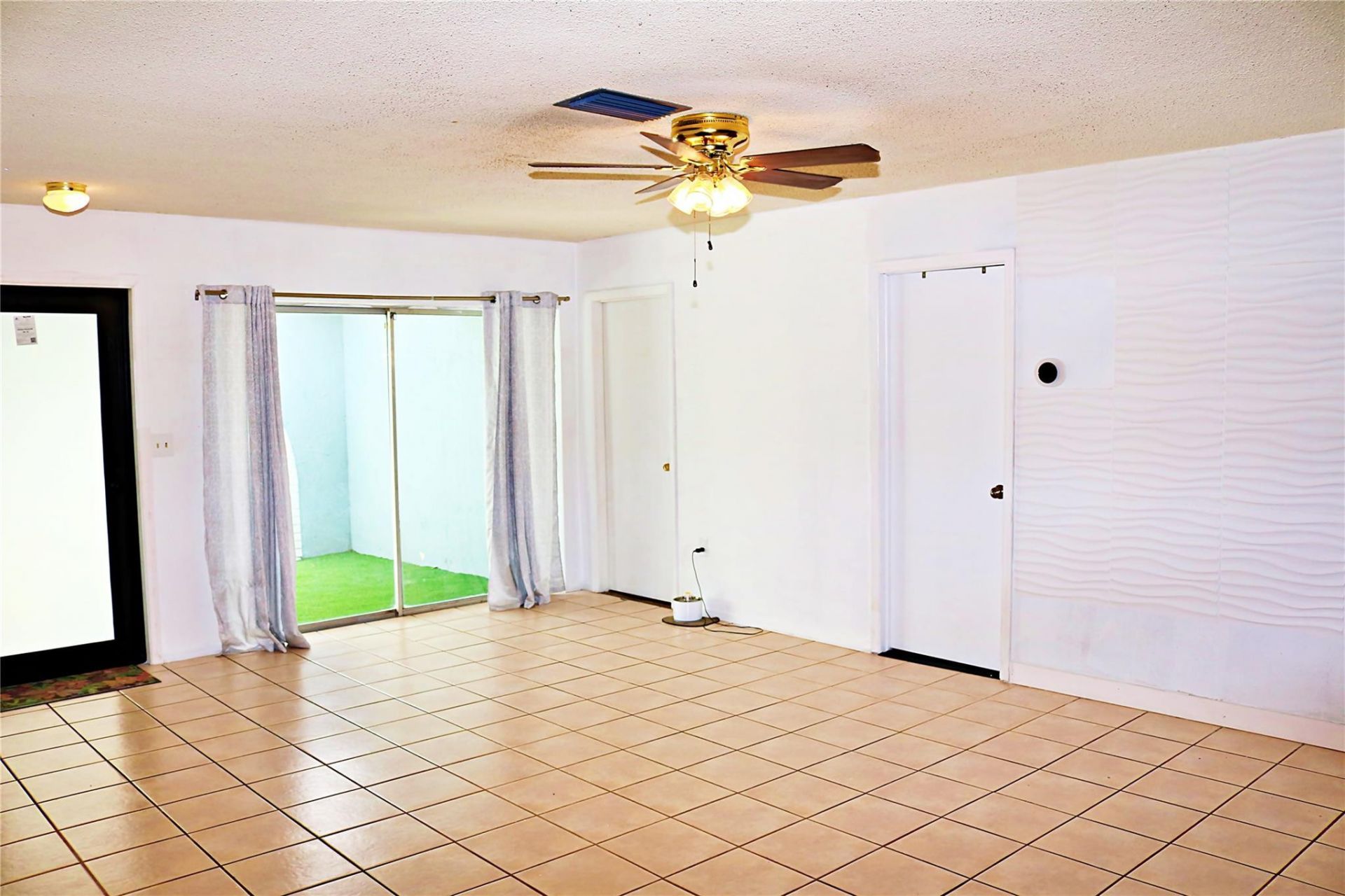 2704 Canal Road, Miramar, FL 33025 Photo