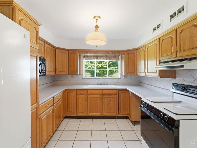 3841 Kilbourne Avenue, Cincinnati, OH 45209 Photo 10