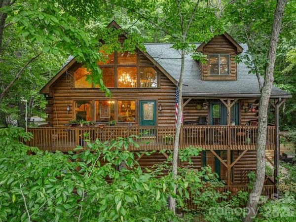30 Rhododendron Drive , Waynesville, NC 28786
