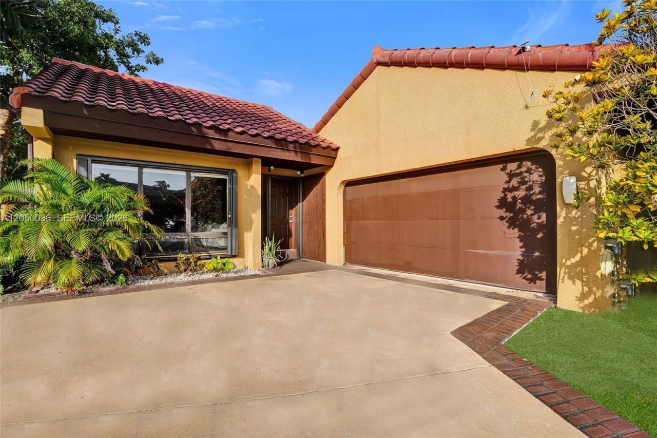 20435 NE 10th Ct , Miami, FL 33179 Photo