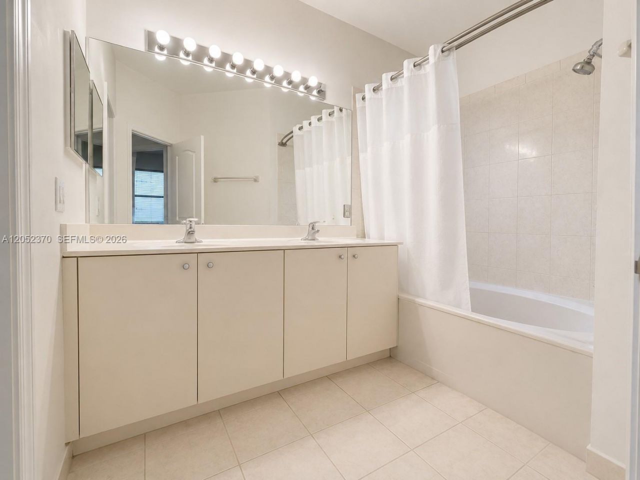 1030 NE 37th Ave , Homestead, FL 33033 Photo