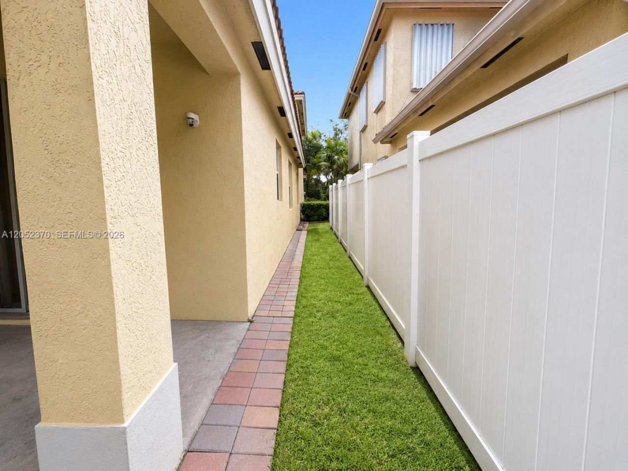 1030 NE 37th Ave , Homestead, FL 33033 Photo