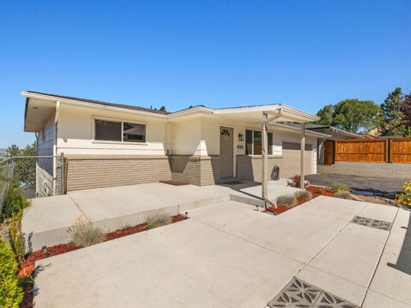 1754 Kimberly Drive, Klamath Falls, OR 97603