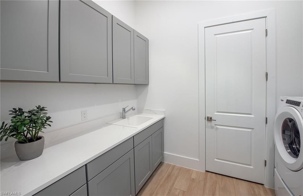 9469 Caymas Ter, Naples, FL 34114 Photo