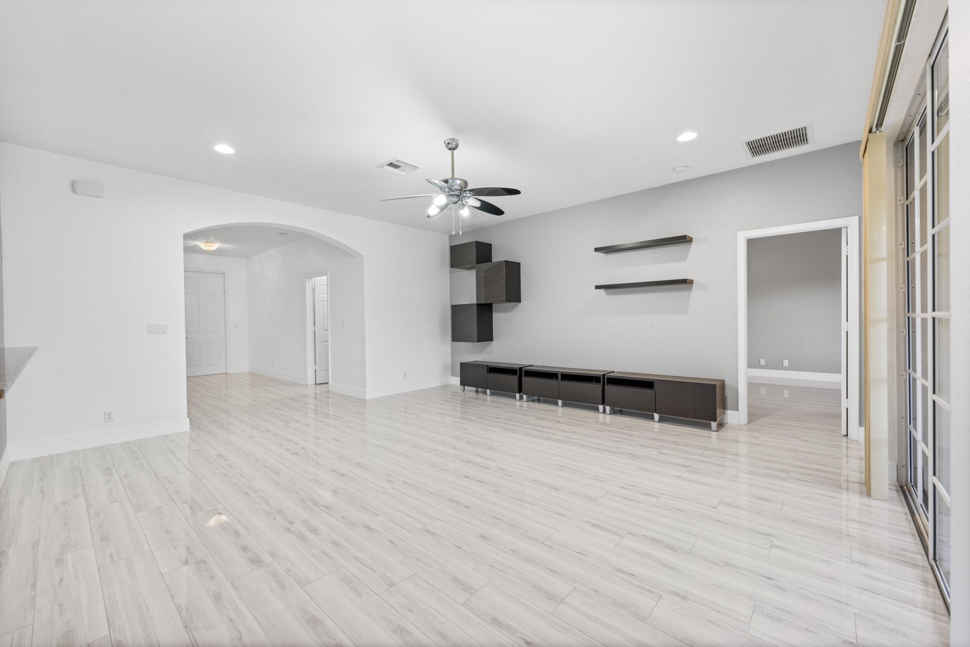 6752 Osage Circle, Greenacres, FL 33413 Photo