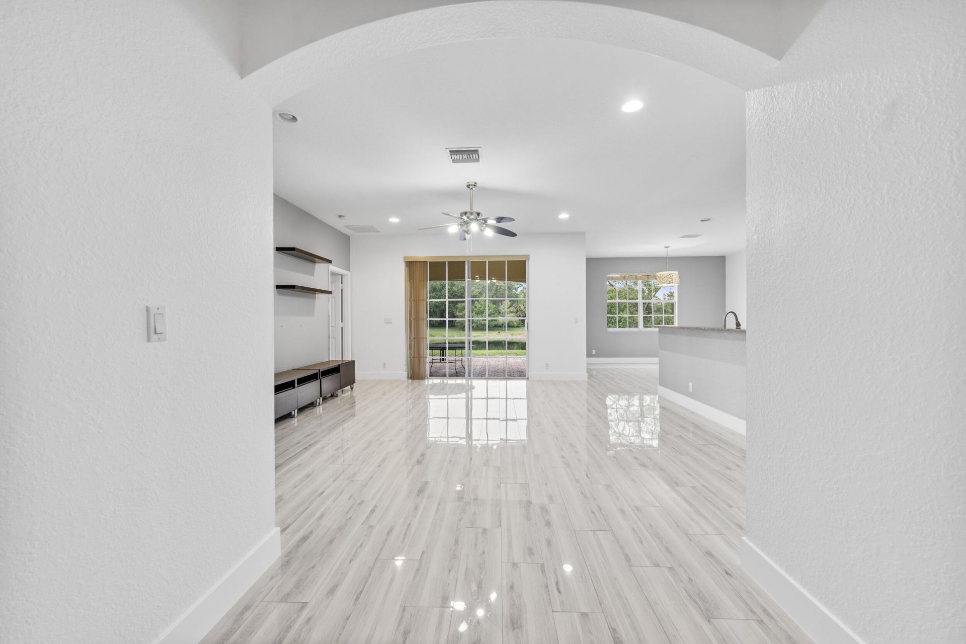 6752 Osage Circle, Greenacres, FL 33413 Photo