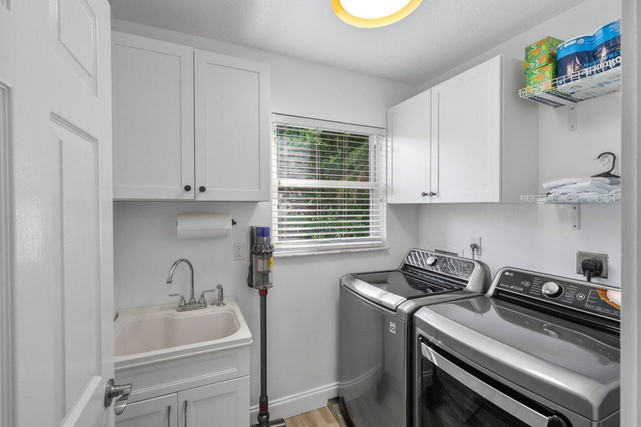 990 NW 8th Street, Boca Raton, FL 33486 Photo