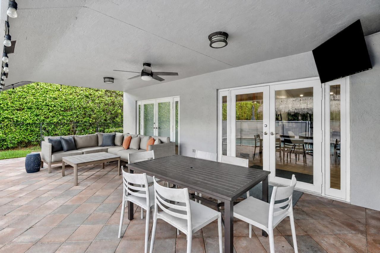 990 NW 8th Street, Boca Raton, FL 33486 Photo