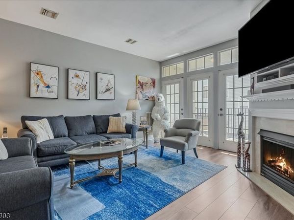 8205 Harcourt Rd, Clifton, NJ 07013