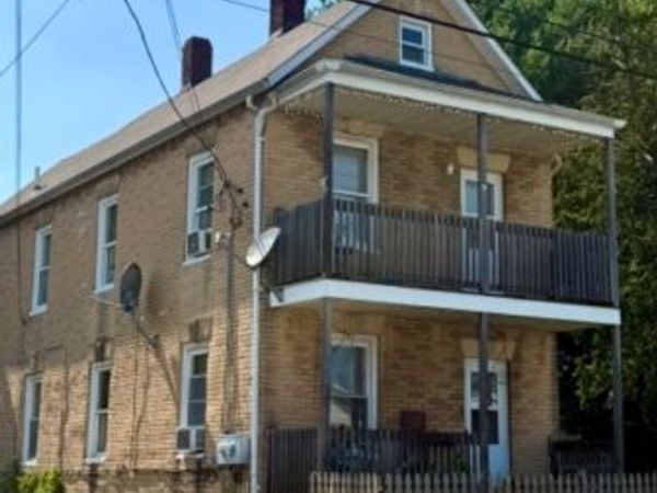 1027 3Rd Ave, Alpha, NJ 08865