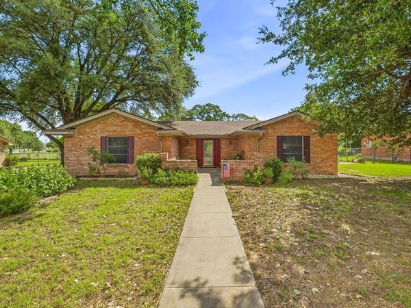 1335 N Lydia Street, Stephenville, TX 76401