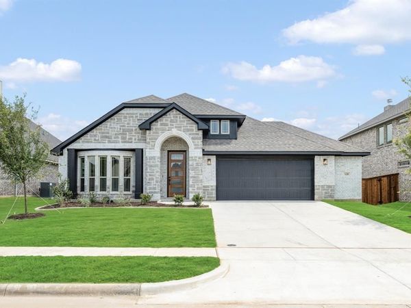 120 Mockingbird Hill Drive, Joshua, TX 76058